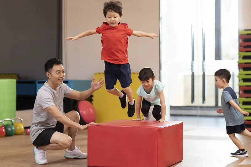 如何为不同水平的球员制定个性化的篮球训练策略_1